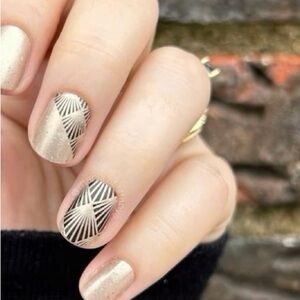 Color Street roaring good time, clear and black art deco overlay nail Strips new